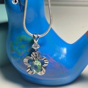 ✨SALE✨Swarovski Peridot Crystal Necklace